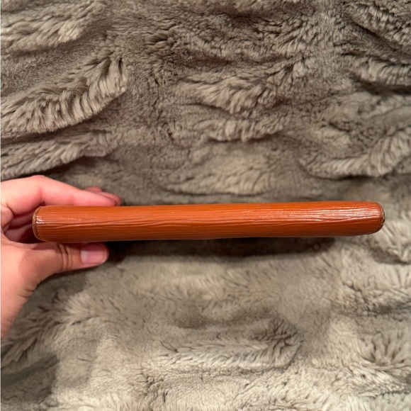 Vintage Louis Vuitton Rust Epi Long Sarah Wallet - Picture 9 of 10